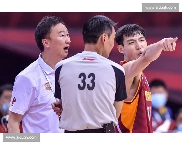 刘守元一分钟狂飙!北京揭幕战三分雨点燃黄金联赛 刘守元一分钟狂飙!北京揭幕战三分雨点燃黄金联赛