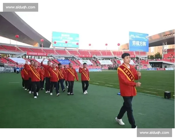 铁西厂超开幕：扫地僧一脚踢出工业热血